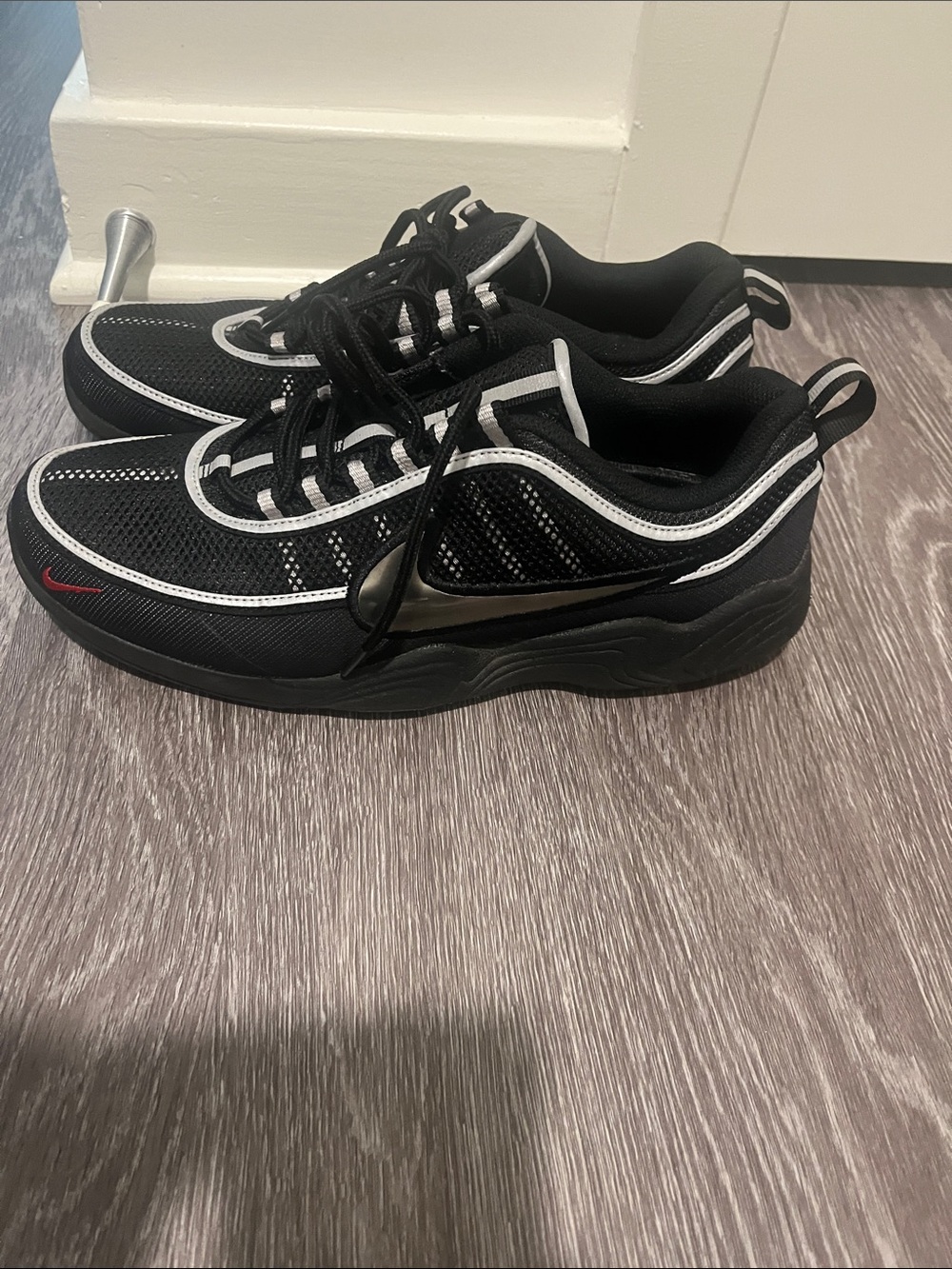 Nike Men’s Black Mesh Sneakers with White Trim and Red Accent